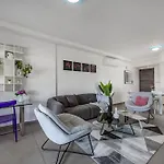 Vasileos Konstantinou Modern 2br With Balcony Apartamento