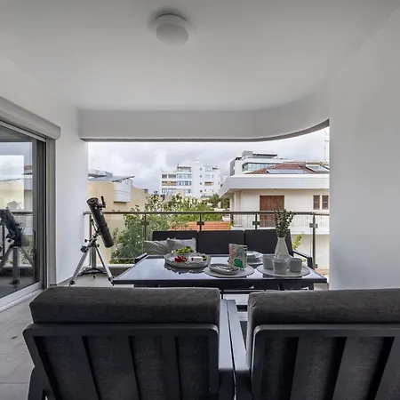 Lägenhet Vasileos Konstantinou Modern 2br With Balcony Limassol